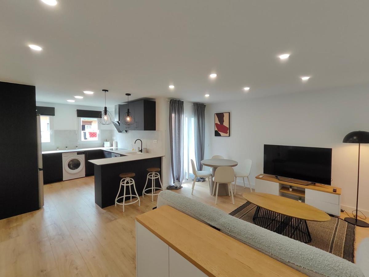 Fantastic Apartment Sant Adria Beach Sant Adria de Besos Luaran gambar